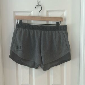Gray under armor M shorts